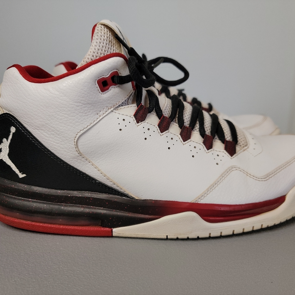 Air Jordan Flight Origin 2 Sz 13 WHITE CHICAGO RED BLACK NIKE GREAT 705155-101